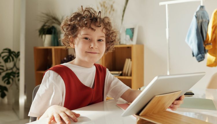 e dergi platformlari sektorel inceleme ve karsilastirma